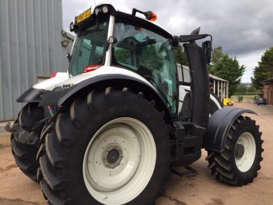 Valtra T174 Versu