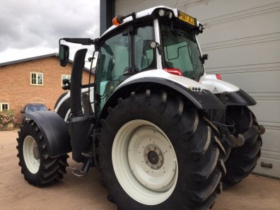 Valtra T174 Versu