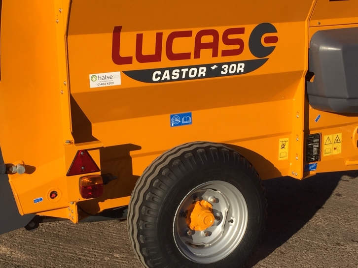 Lucas Caster 30R straw chopper