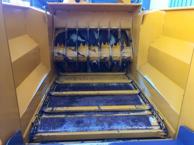 Lucas Caster 30R straw chopper