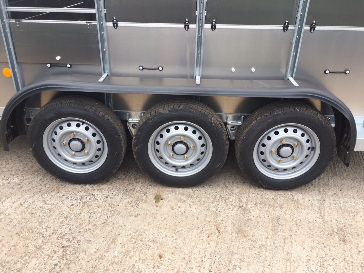 Ifor Williams TA510 trailer