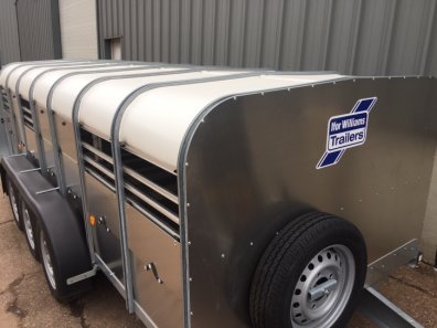 Ifor Williams TA510 trailer