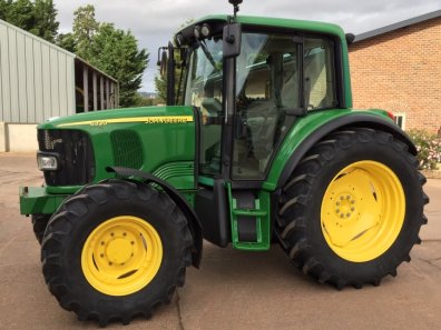 John Deere 6320