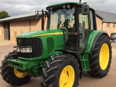 John Deere 6320