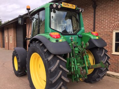 John Deere 6320