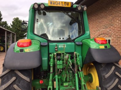 John Deere 6320