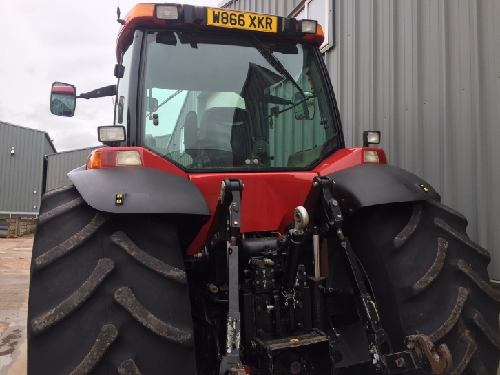 Case Magnum MX270