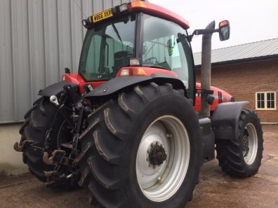 Case Magnum MX270