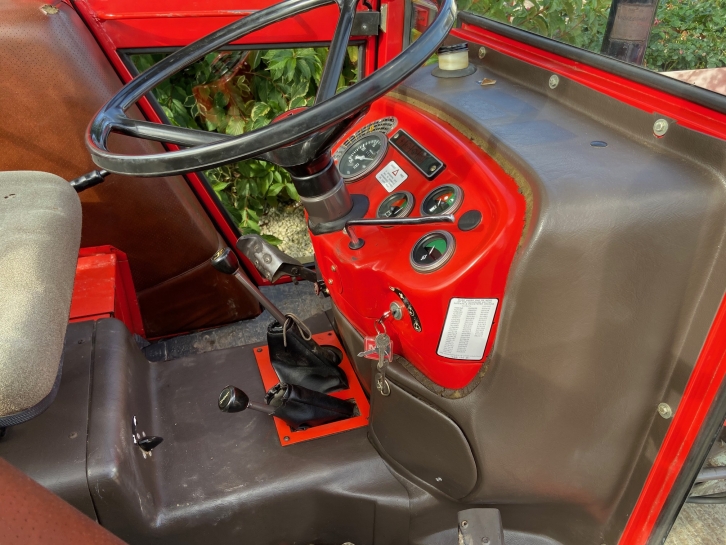 Massey Ferguson 240