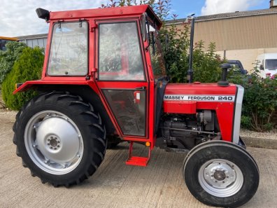 Massey Ferguson 240
