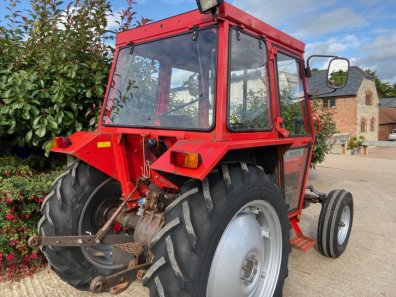 Massey Ferguson 240