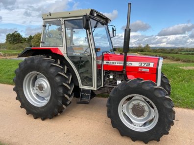 Massey Ferguson 372