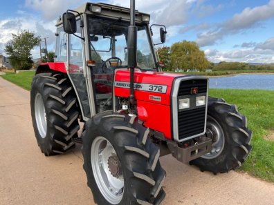 Massey Ferguson 372