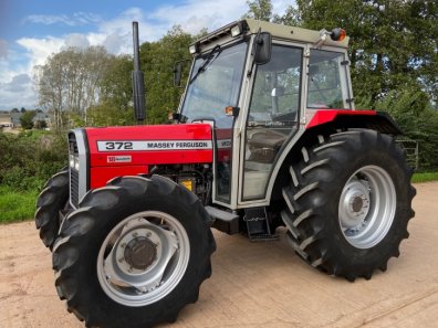 Massey Ferguson 372