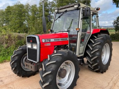 Massey Ferguson 372