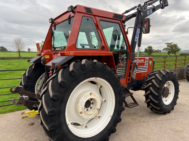 New Holland 110-90