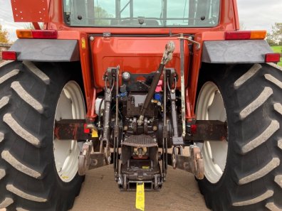 New Holland 110-90