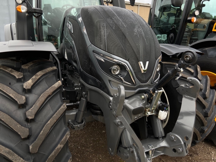 Valtra T194