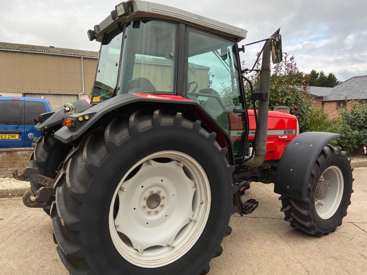 Massey Ferguson 6180