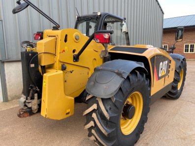 CAT TH407 telescopic handler