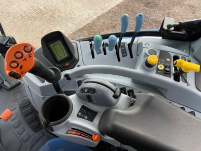 New Holland T7.190