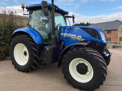 New Holland T7.210