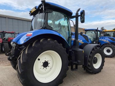 New Holland T7.210