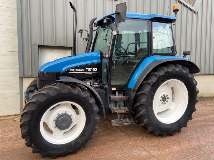 New Holland TS110