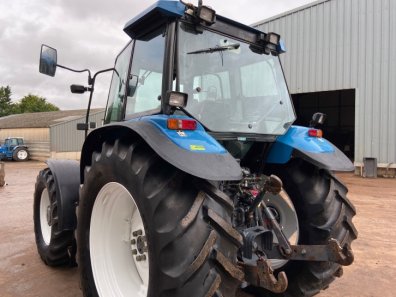 New Holland TS110