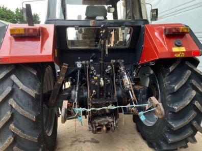 Case 1056XL