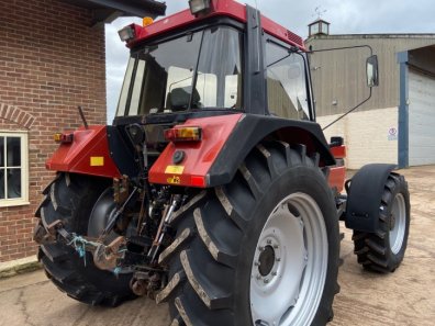Case 1056XL