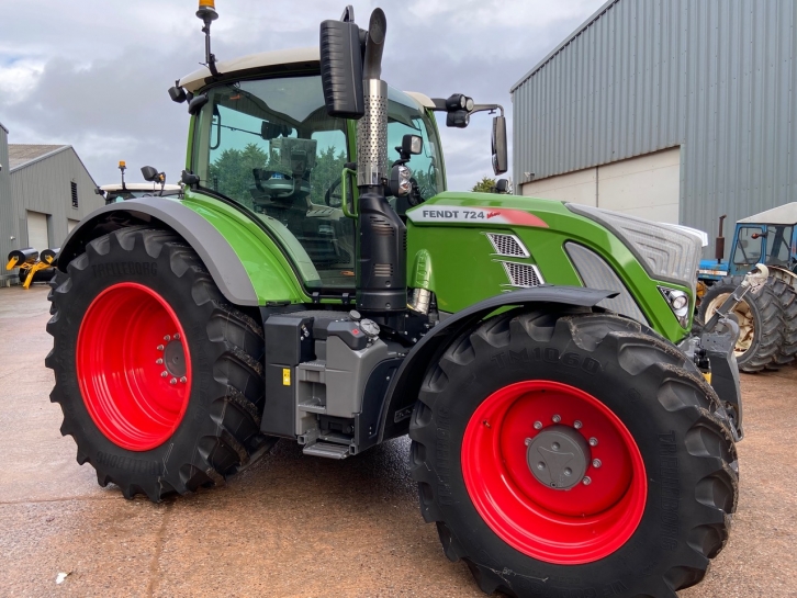 Fendt 724 Profi-Plus