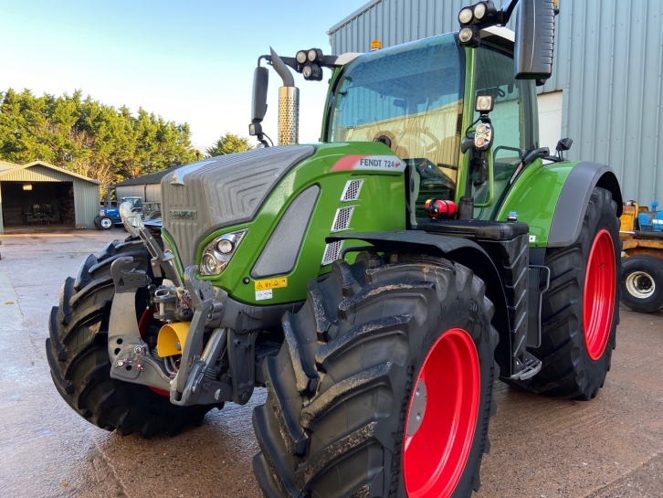 Fendt 724 Profi-Plus