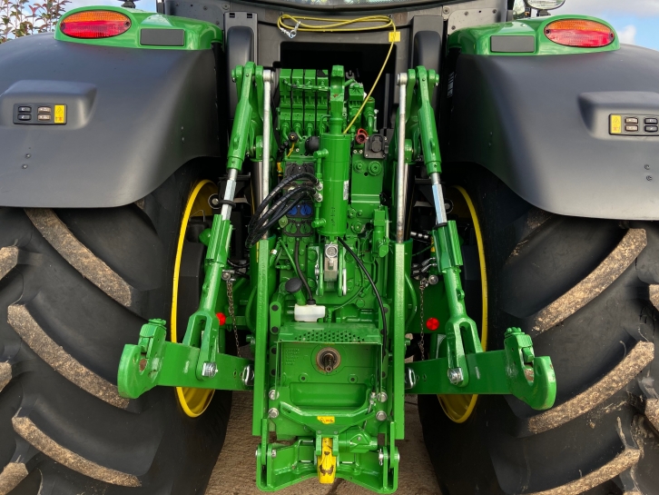 John Deere 6250R