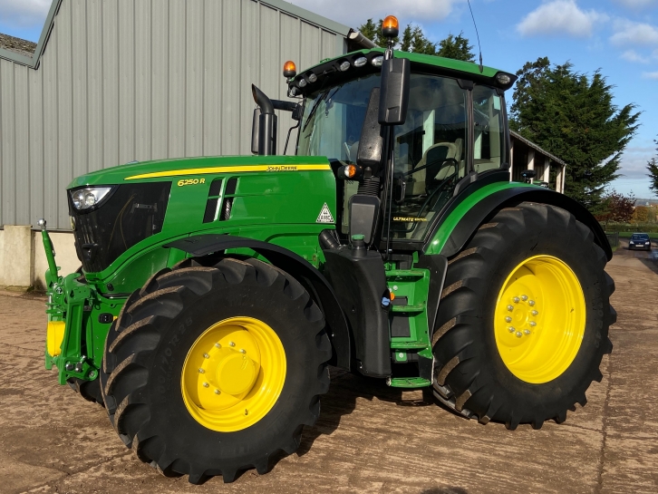 John Deere 6250R