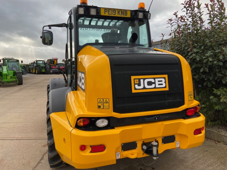 JCB 320S
