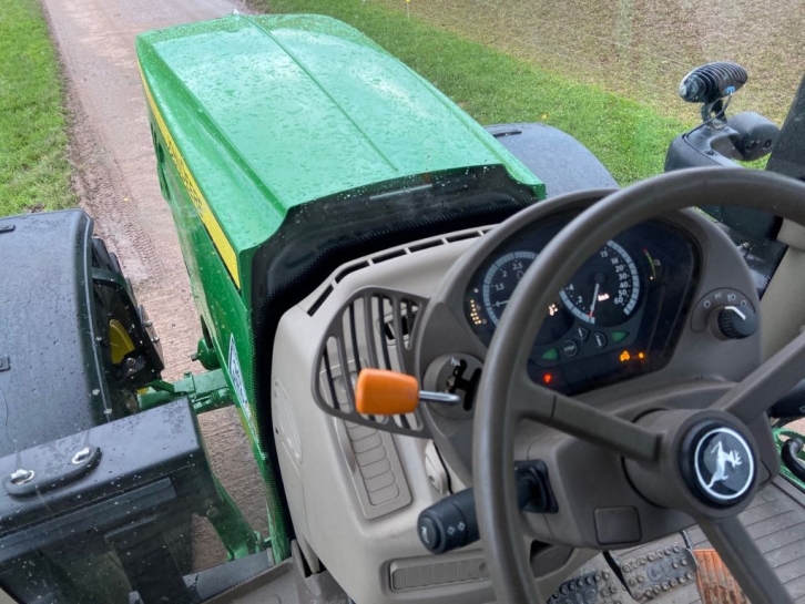 John Deere 6155R