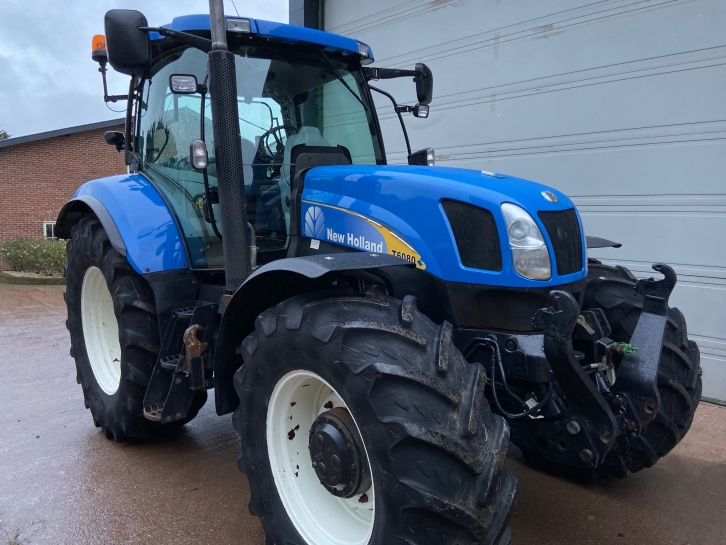 New Holland T6080