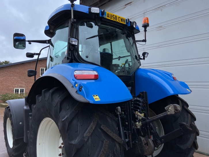 New Holland T6080
