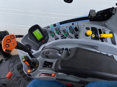 New Holland T6080