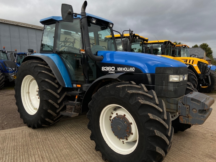 New Holland 8360