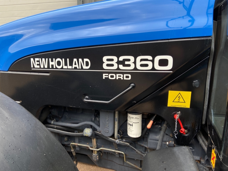 New Holland 8360
