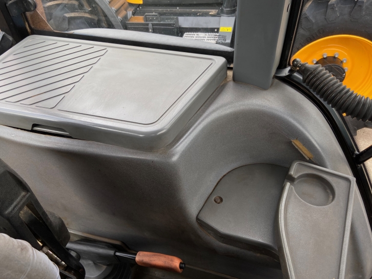 New Holland 8360