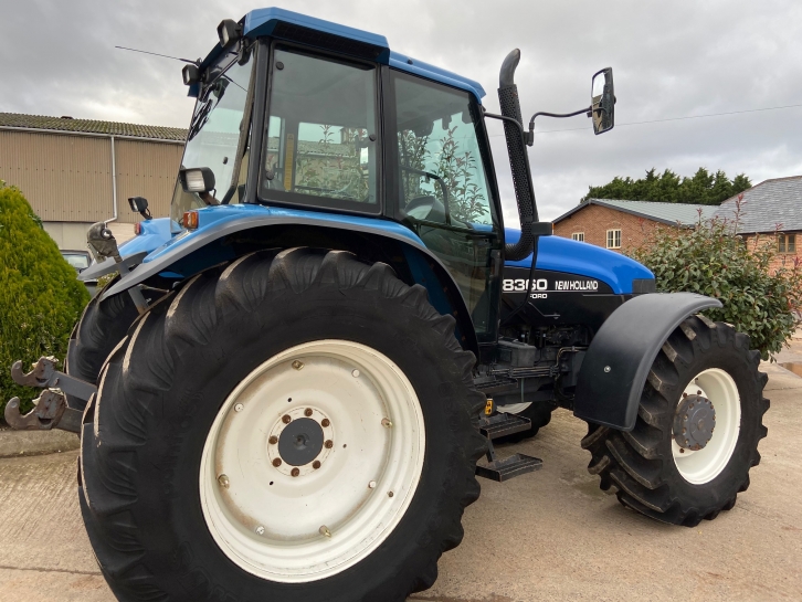 New Holland 8360