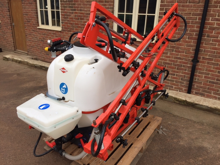 Kuhn Actis P300 sprayer