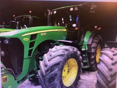 John Deere 8530