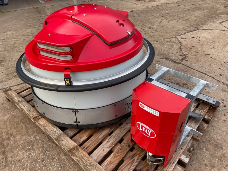 Lely Juno 150 feed pusher