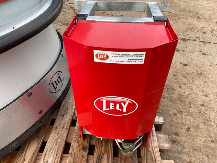 Lely Juno 150 feed pusher