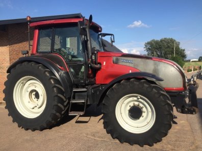 Valtra T190
