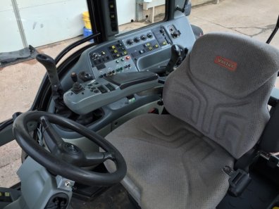Valtra T190